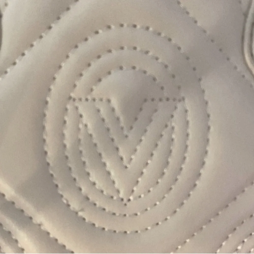 Valentino Orlandi Cream Vegan Leather Bag - Picture 3 of 7
